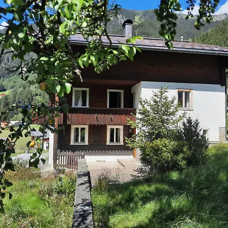 Hus 172 *